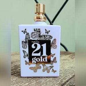 RUE 21 GOLD